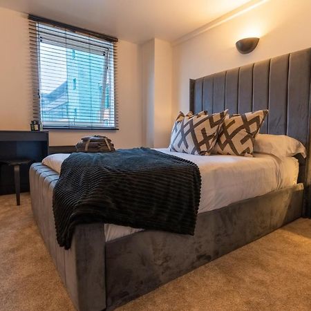 Jpg Theatre Suite - High Floor Mcr Luxe Apartment W Balcony Canal Views Manchester Exteriör bild