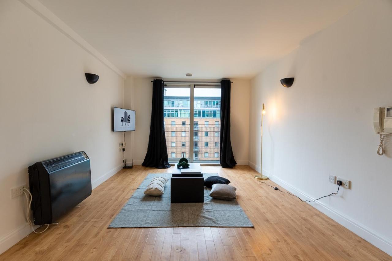 Jpg Theatre Suite - High Floor Mcr Luxe Apartment W Balcony Canal Views Manchester Exteriör bild